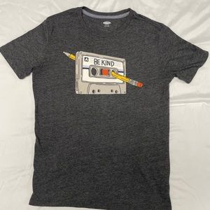Old Navy Vintage 80’s Style Graphic Tee. Unisex kids 14-16